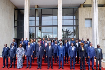 Côte d'Ivoire / Premier Conseil des ministres du gouvernement Beugré Mambé : le Président Alassane Ouattara encourage le nouveau gouvernement à consolider les performances enregistrées